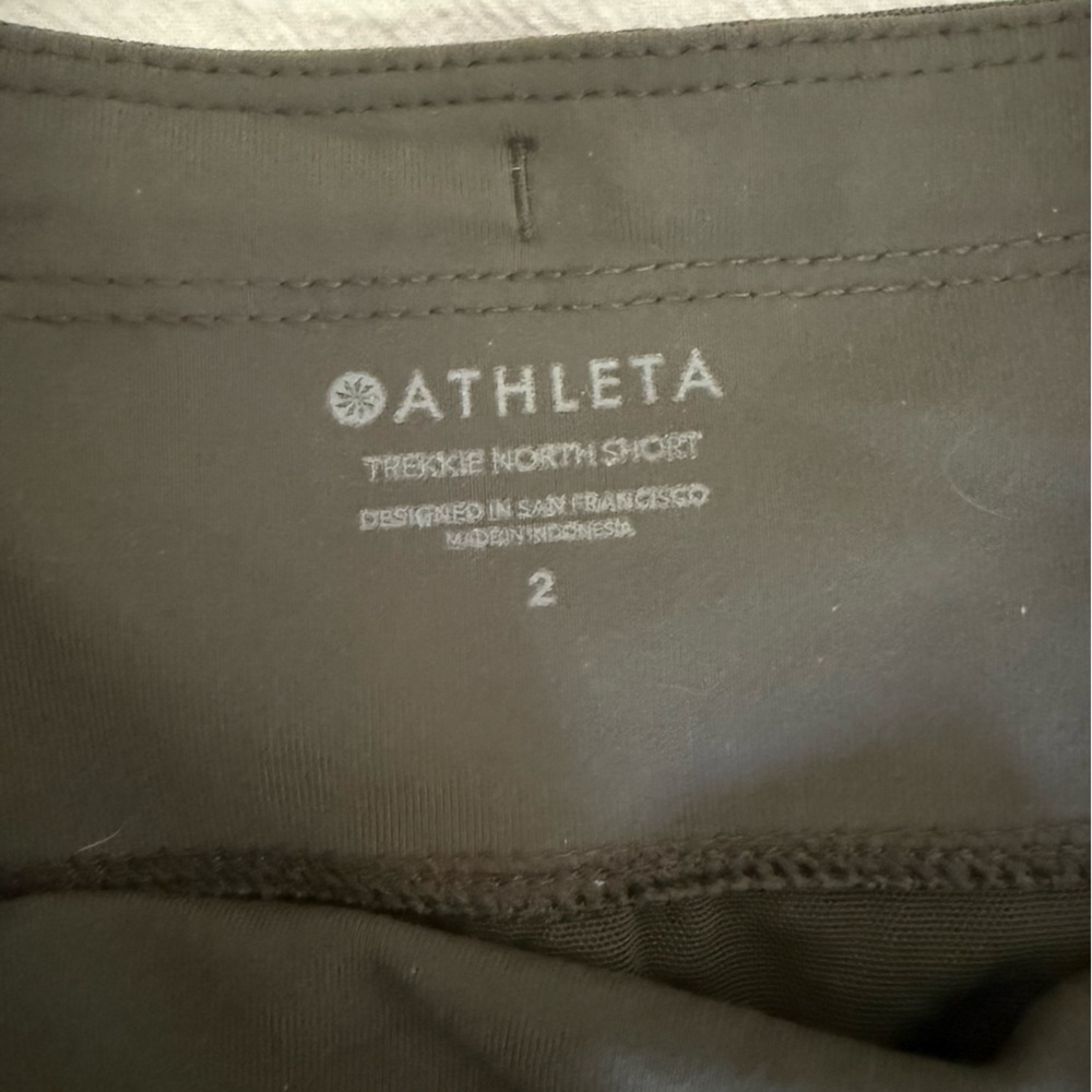 Athleta Trekkie North Short Womens - Olive - Picture 3 of 5